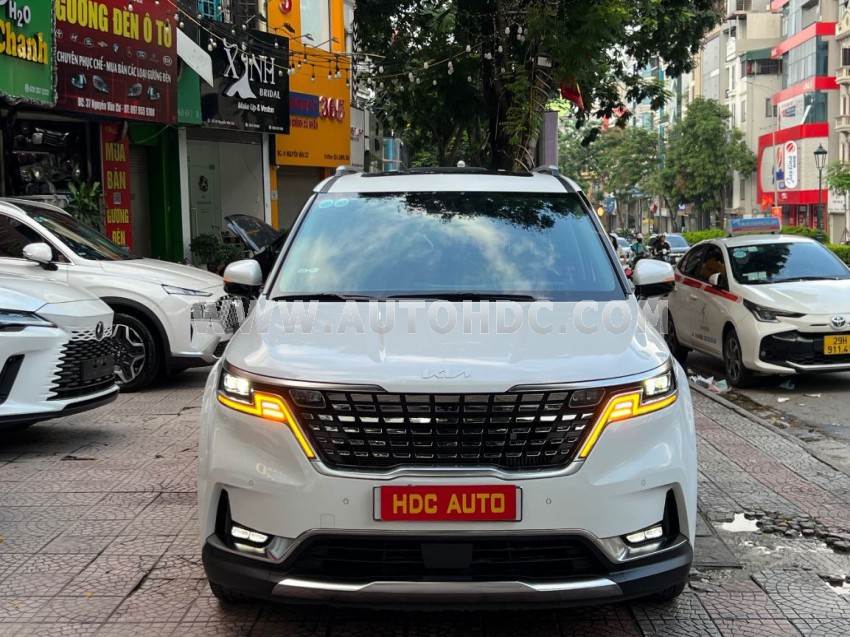 Kia Carnival Signature 2.2D