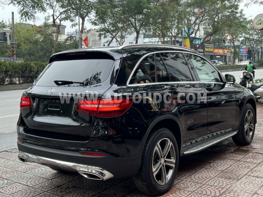 Xe Mercedes Benz GLC 250 4Matic 2017