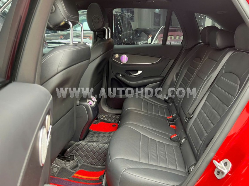 Xe Mercedes Benz GLC 300 4Matic 2021