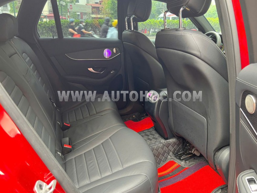 Xe Mercedes Benz GLC 300 4Matic 2021