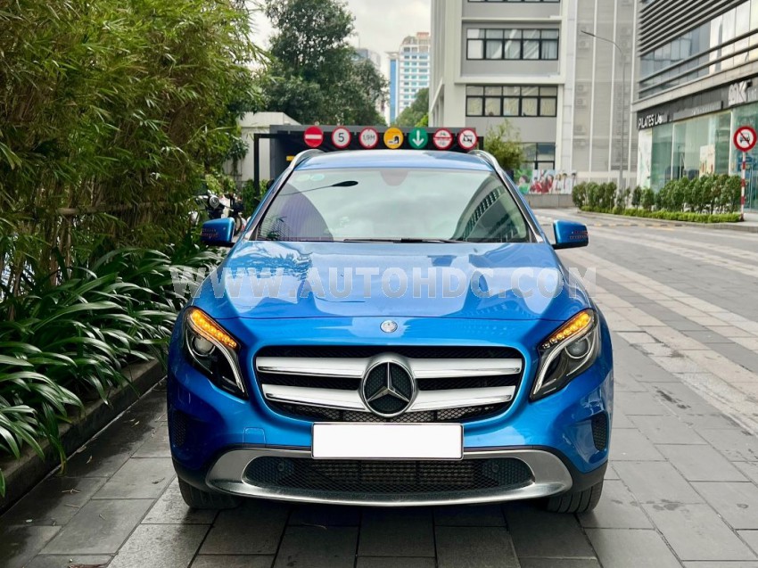 Mercedes Benz GLA class GLA 200