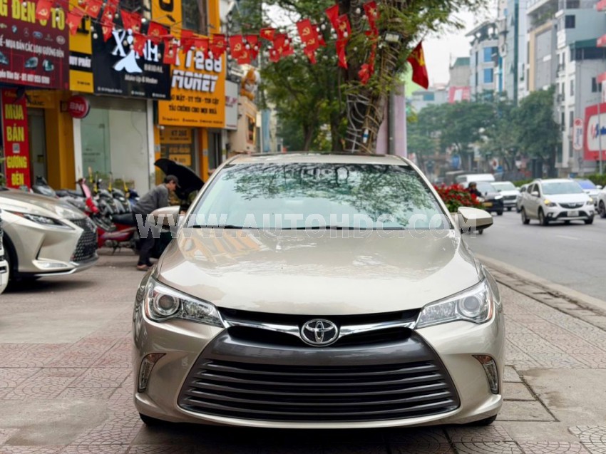 Toyota Camry XLE 2.5 AT