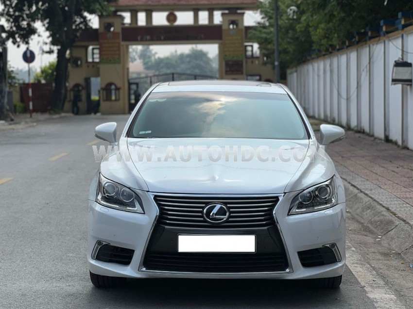 Lexus LS 460L