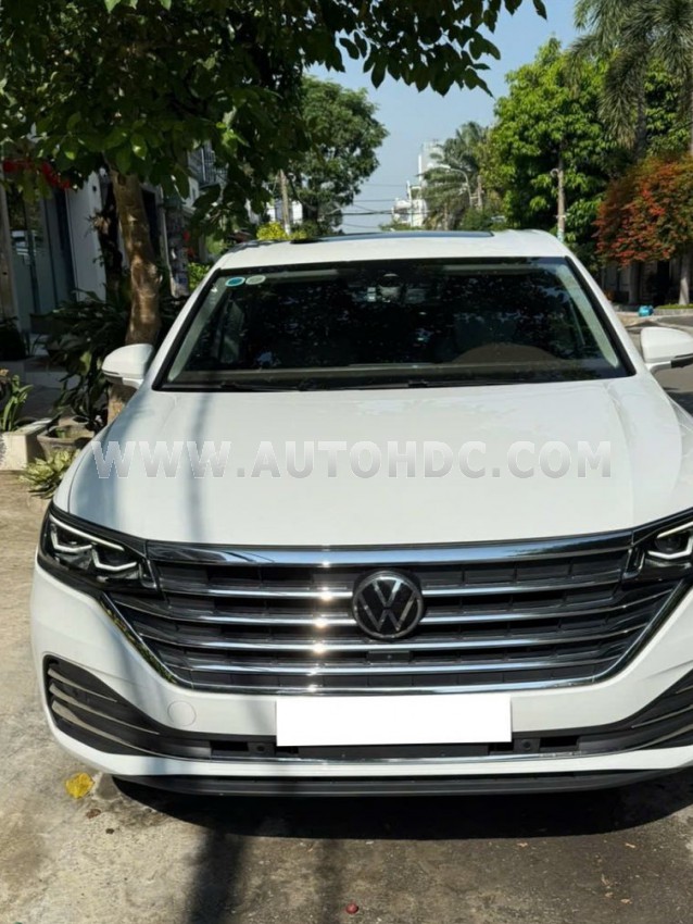 Volkswagen Viloran Luxury